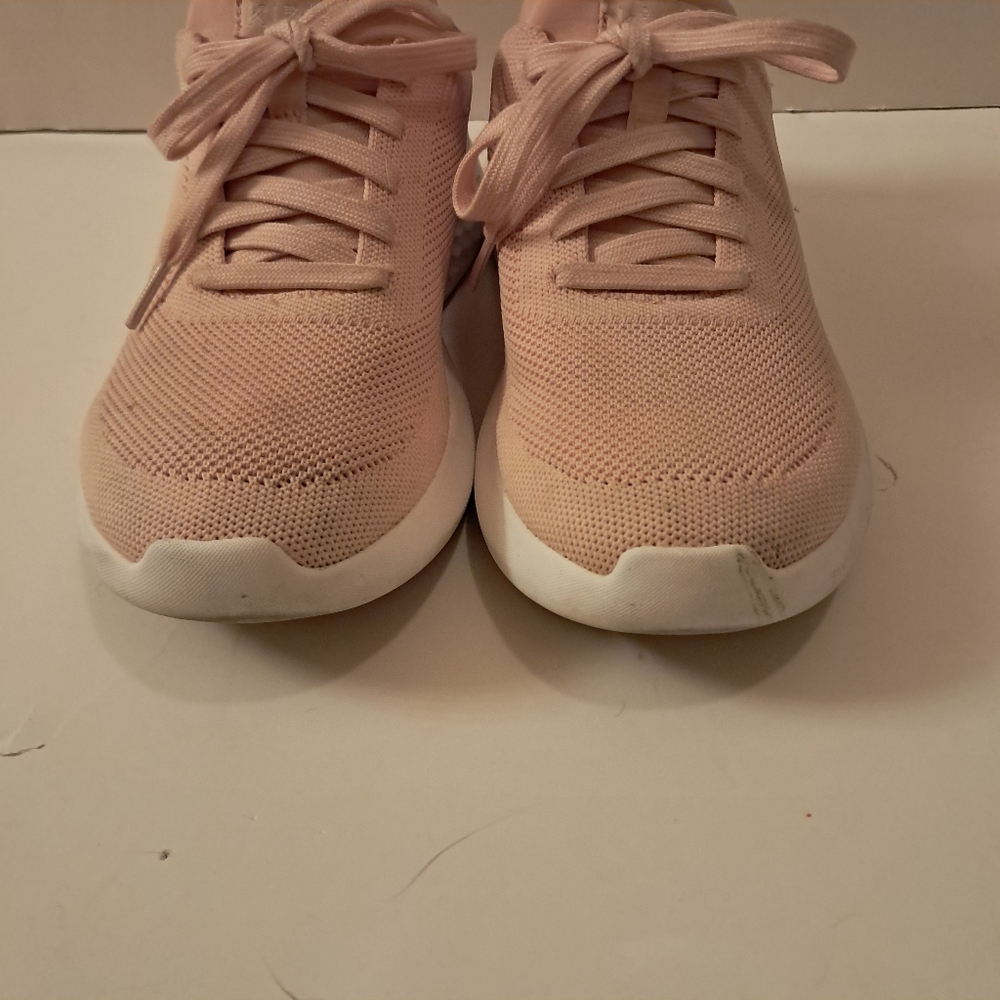 Kizik Sneakers Women's 6.5 Wide Peaches N' Cream Athens Hands Free Slip On - Picture 3 of 7